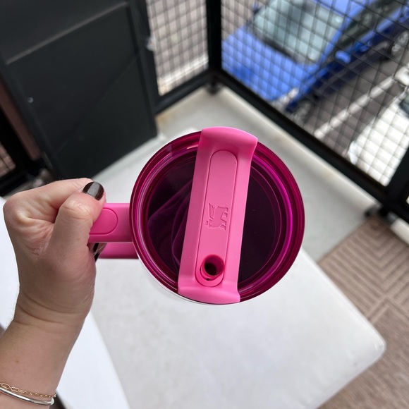 LIMITED EDITION WICKED PINK Stanley Quencher H2.0 FlowState 40oz Tumbler, GLINDA - Picture 3 of 6